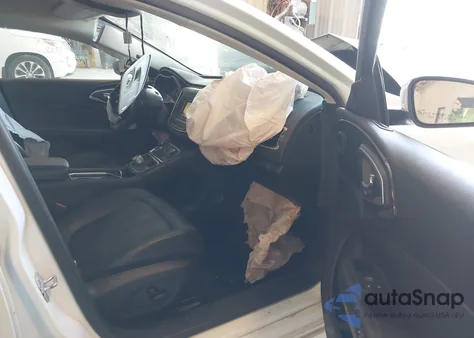 2015 Chrysler 200 C from USA, damaged, VIN 1C3CCCCB8FN508302